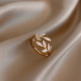 Bague réglable avec opale blanche | Or