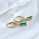 Boucles d'oreilles élégantes Louisa avec émeraude | Or
