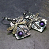 Boucles d'oreilles libellules rétro avec des cristaux violets | Or
