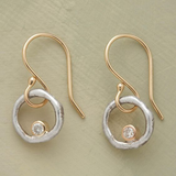 Boucles d'oreilles rétro à brillants | Or