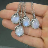 Collier en lune - pendentif en fil | Or