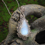 Collier rétro avec pendentif en pierre de lune | Or