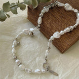 Collier rétro avec perles et perles | Or blanc