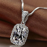 Collier rétro avec forme de coussin cristallin | Or blanc