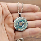 Collier rétro rond avec des mandalas bleus | Or