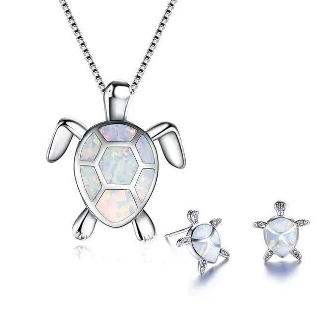 Ensemble de collier et boucles d'oreilles avec tortue de mer en opale | Or blanc
